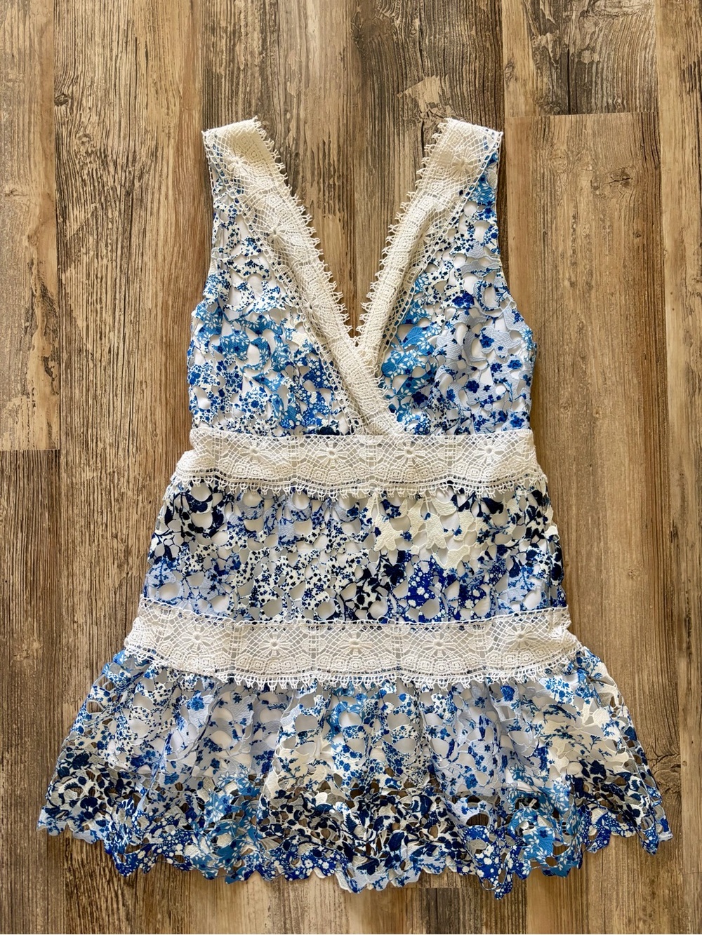 Tahari Blue and White Floral Lace V-Neck Dress